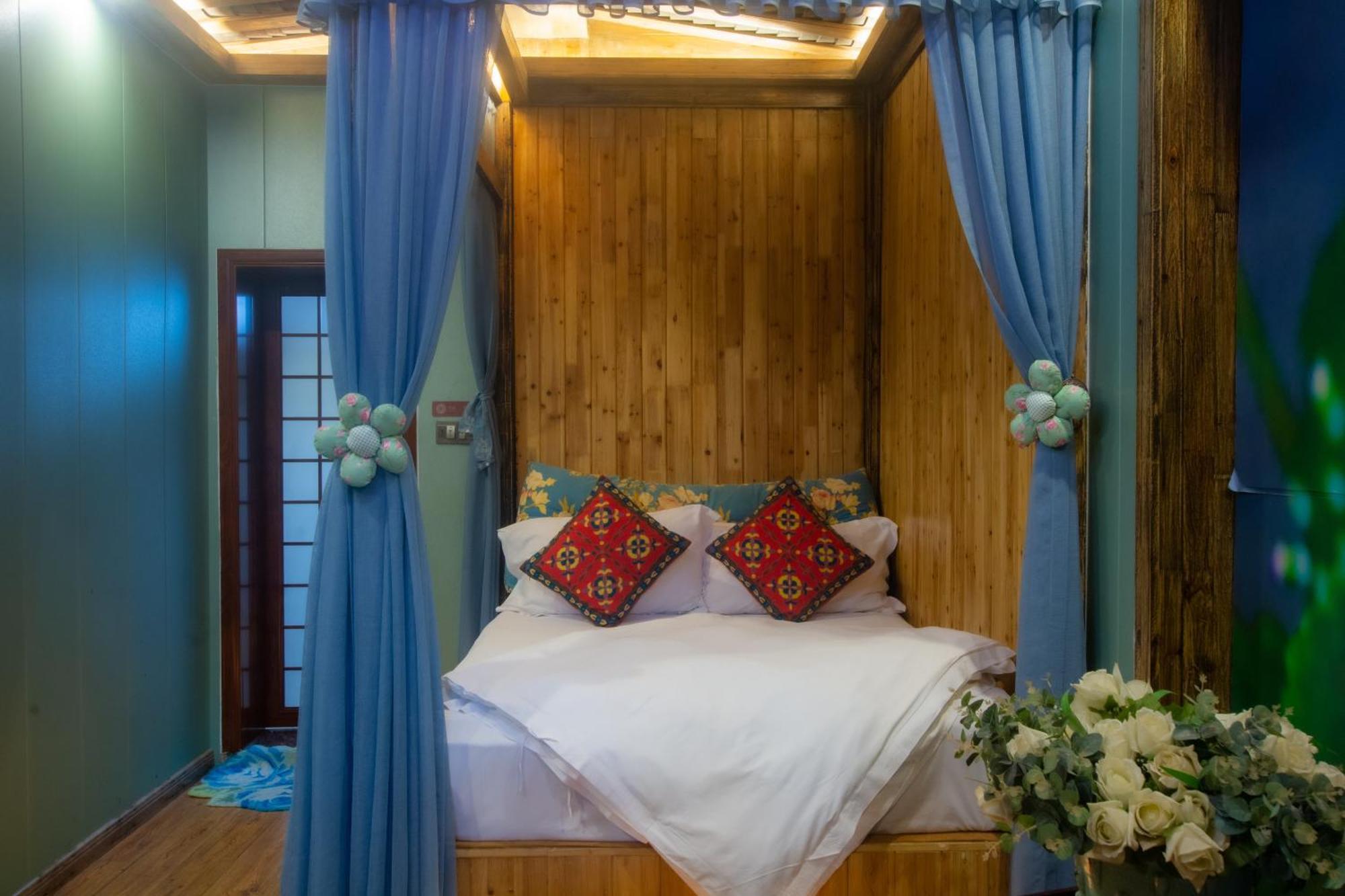 Floral Hotel - Baihui Living Чжанцзяцзе Экстерьер фото