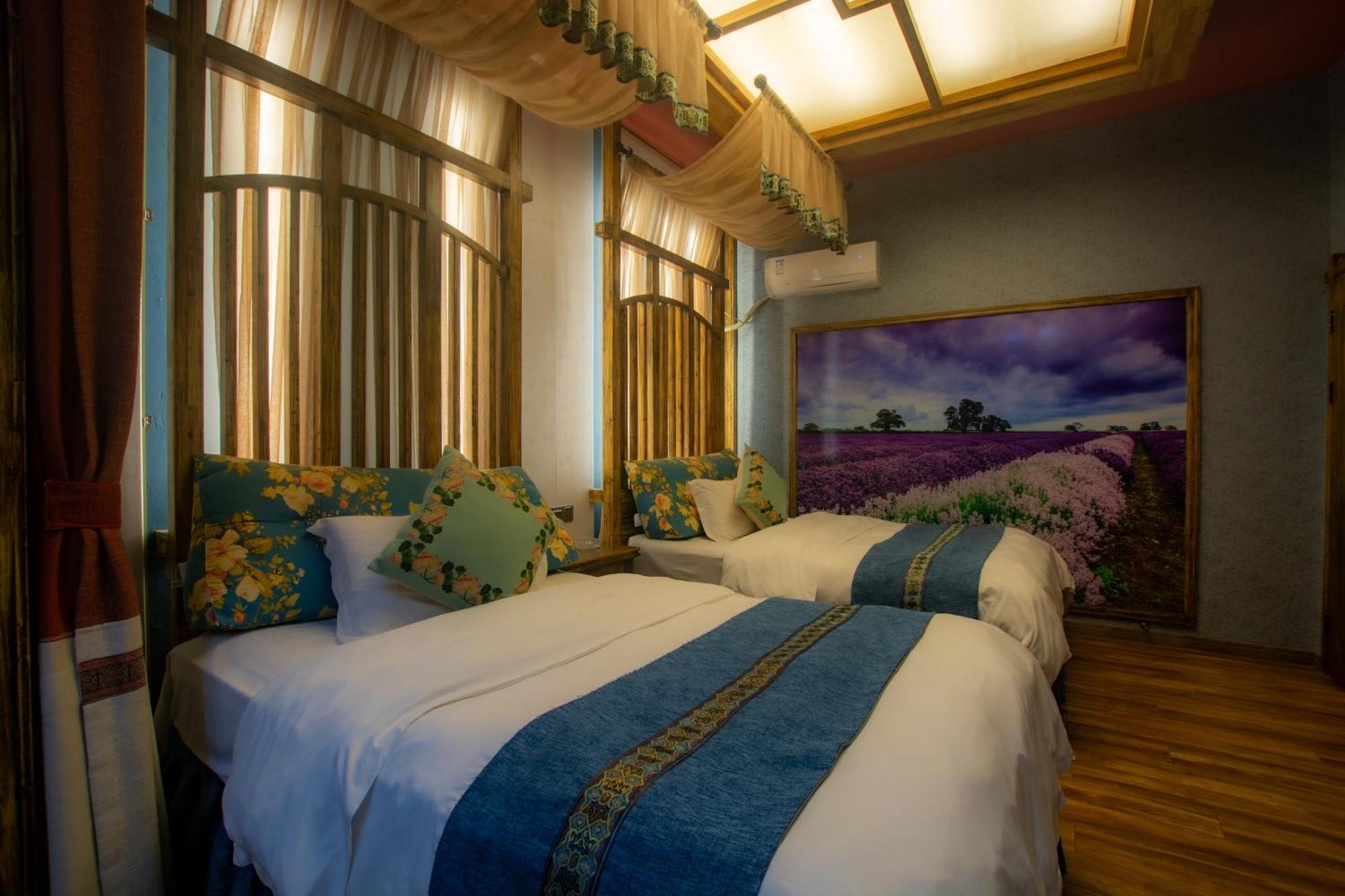 Floral Hotel - Baihui Living Чжанцзяцзе Экстерьер фото