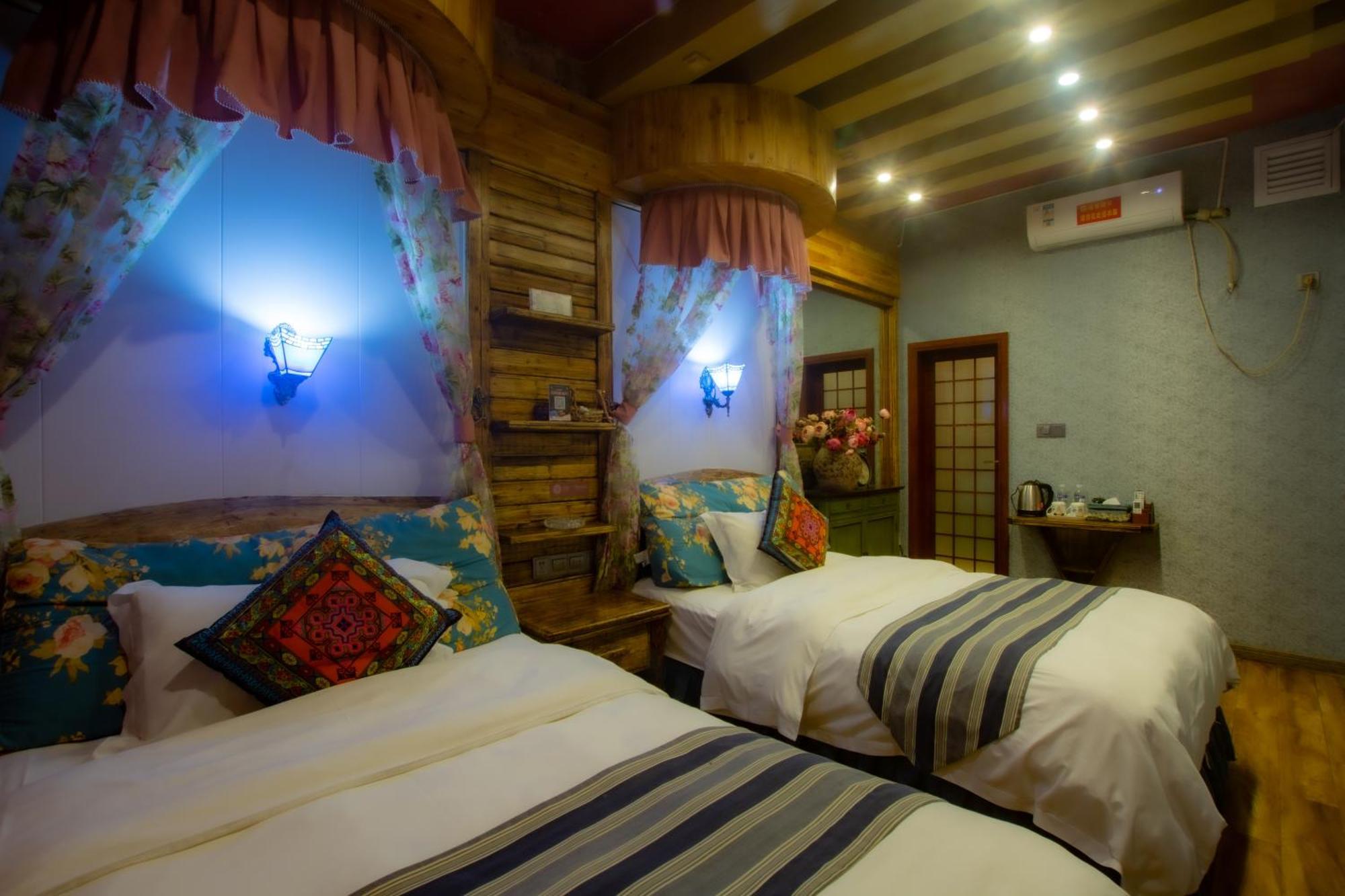 Floral Hotel - Baihui Living Чжанцзяцзе Экстерьер фото