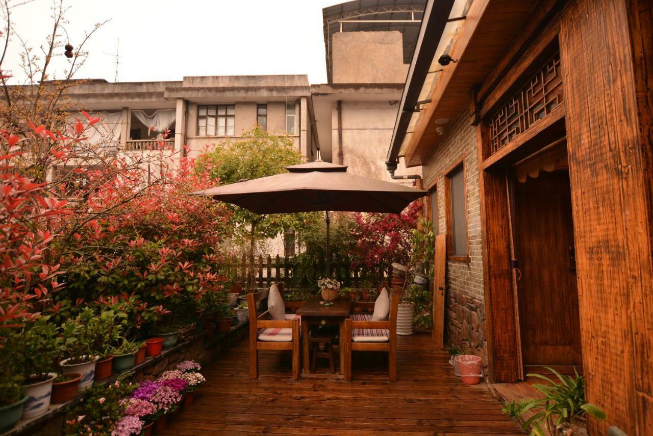 Floral Hotel - Baihui Living Чжанцзяцзе Экстерьер фото